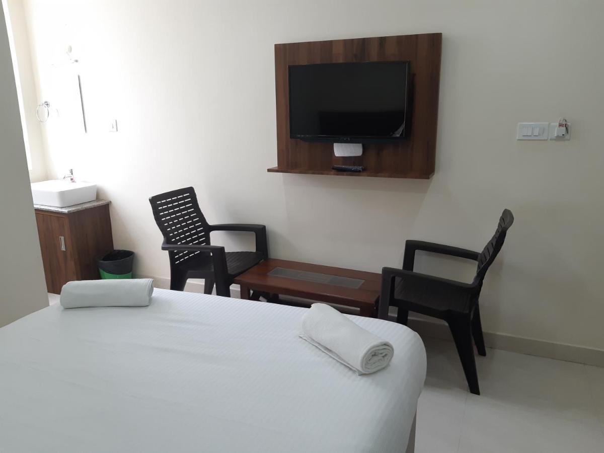 فندق Cnr Residency Madanapalle المظهر الخارجي الصورة